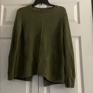Green backless sweater